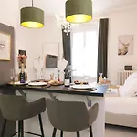 Le Gatsby - Cosy Flat - Jacuzzi - * Senlis (Oise)