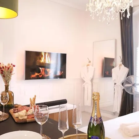 Le Gatsby - Cosy Flat - Jacuzzi - Апартаменты Санлис